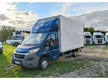 Carrinha de contentor FIAT Ducato