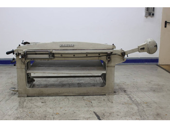 Máquina de corte de papel