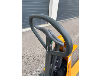 Locação financeira de Jungheinrich Scherenhubwagen AMX 10e Jungheinrich Scherenhubwagen AMX 10e: foto 3