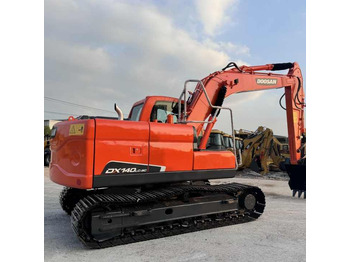 Escavadeira DOOSAN DX140