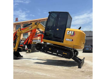 Escavadeira CATERPILLAR 306E
