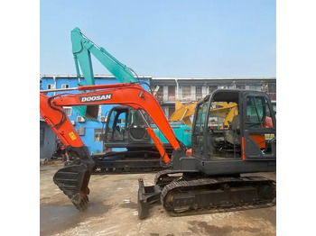Escavadora de rastos DOOSAN DX60