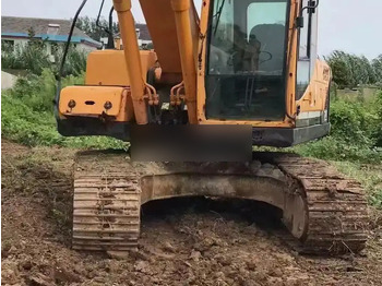 Escavadora de rastos HYUNDAI