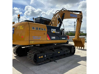 Escavadeira CATERPILLAR 320D2