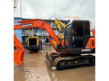 Escavadeira DOOSAN DH55