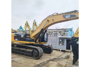 Escavadora de rastos CATERPILLAR 330D