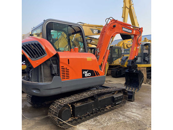 Escavadora de rastos DOOSAN DX225