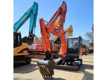 Escavadora de rastos DOOSAN DX225
