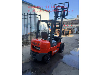 Empilhador novo HELI 3tons: foto 2