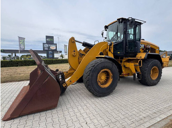 Pá carregadora de rodas CATERPILLAR 938M
