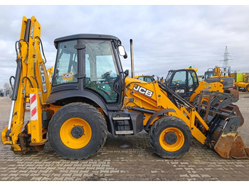 Retroescavadeira JCB 3CX: foto 5