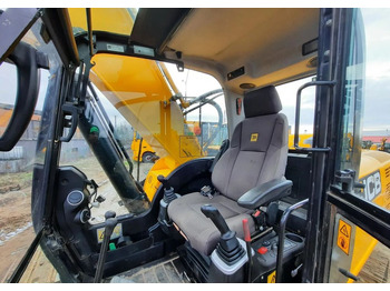 Locação financeira de  JCB JS 220 JCB JS 220: foto 3