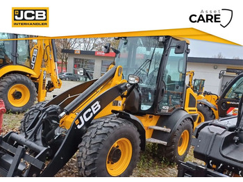 Pá carregadora de rodas JCB 409