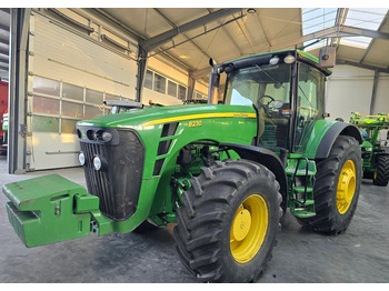 Trator JOHN DEERE 8030 Series