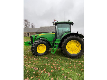 Trator JOHN DEERE 8530