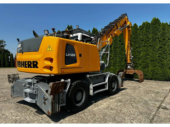 Escavadeira de rodas LIEBHERR LH 22 M
