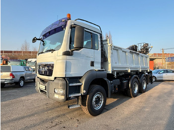 Camião basculante MAN TGS 26.400 Kipper mit Kran Jonsered 6x4: foto 3