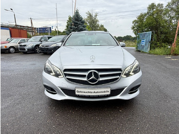 Sedan MERCEDES-BENZ