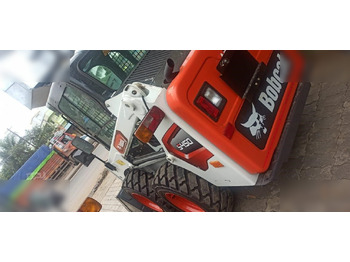 Mini pá carregadora BOBCAT S450