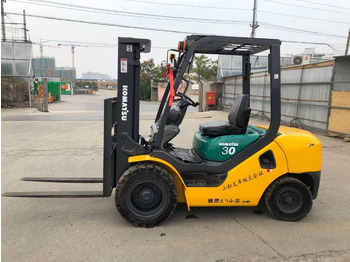 Empilhador a diesel KOMATSU