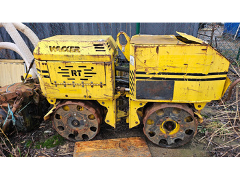 Compactador pequeno de asfalto WACKER