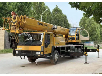 Grua móvel XCMG XCT30
