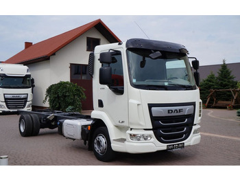 Camião chassi DAF LF 230