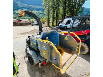 Estilhaçadora de madeira ISEKI Broyeur de branche: foto 4