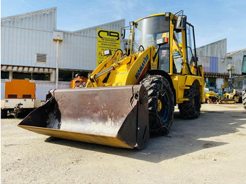 Retroescavadeira KOMATSU