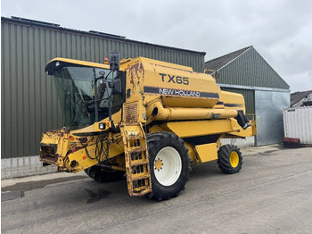 Ceifeira debulhadora NEW HOLLAND TX65