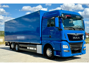Camião furgão MAN TGX