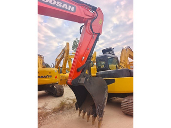 Escavadora de rastos Doosan DX 225: foto 5