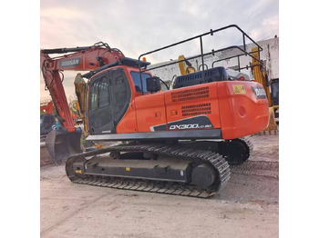 Escavadora de rastos DOOSAN DX300
