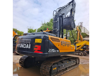 Escavadora de rastos HYUNDAI