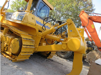 Buldôzer KOMATSU D155A-1