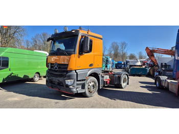 Tractor MERCEDES-BENZ