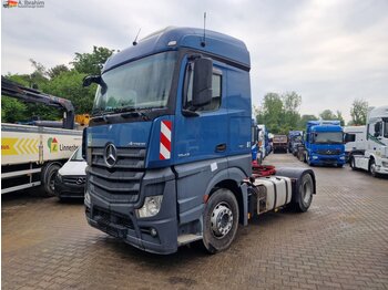 Tractor MERCEDES-BENZ