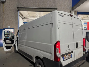 Furgão PEUGEOT Boxer