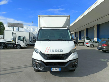 Veículo comercial IVECO Daily 35c14