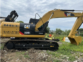 Escavadora de rastos Caterpillar 320D2: foto 2
