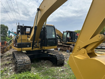 Escavadora de rastos Caterpillar 320D2: foto 4