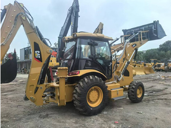 Retroescavadeira CATERPILLAR 420F