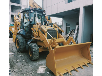 Retroescavadeira CATERPILLAR 430F