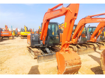 Mini escavadeira Hitachi ZX60: foto 4