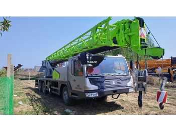 Grua móvel ZOOMLION ZTC300V