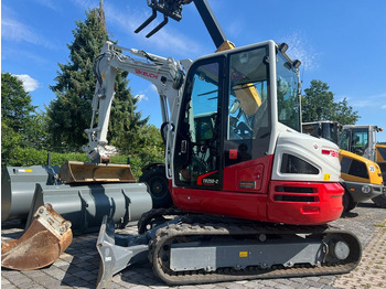 Mini escavadeira TAKEUCHI