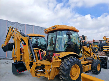Retroescavadeira CAT 420F: foto 2