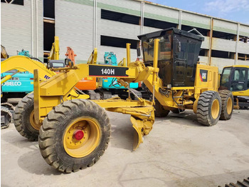 Motoniveladora CATERPILLAR 140H