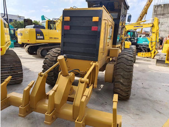 Motoniveladora CATERPILLAR 140H