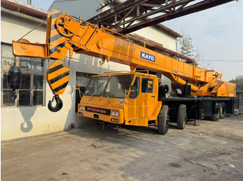 Grua móvel KATO NK400E